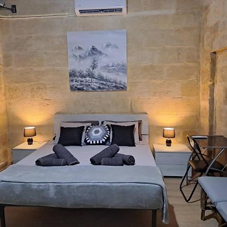 Lovely 1 Bedroom Apartment In The Heart Of Valletta Bagian luar foto