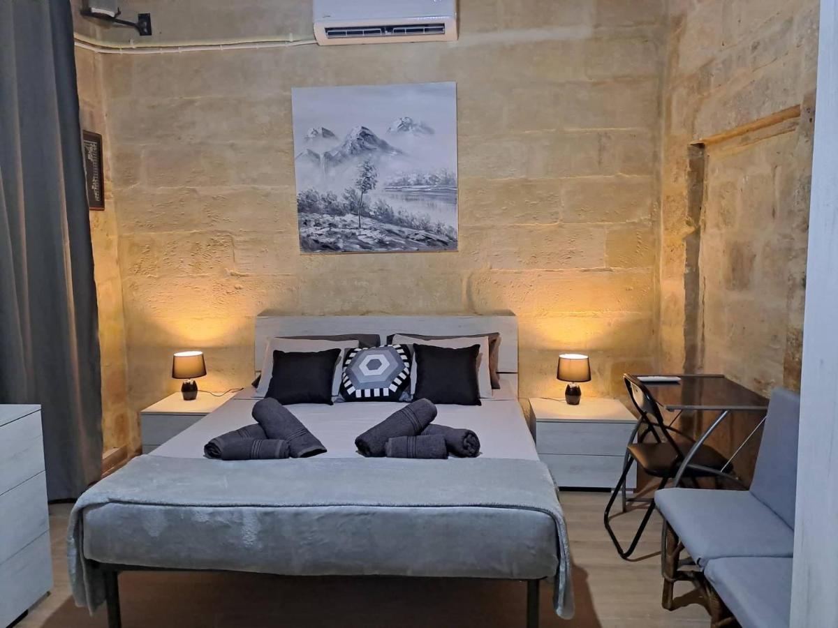 Lovely 1 Bedroom Apartment In The Heart Of Valletta Bagian luar foto