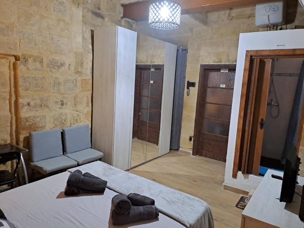 Lovely 1 Bedroom Apartment In The Heart Of Valletta Bagian luar foto