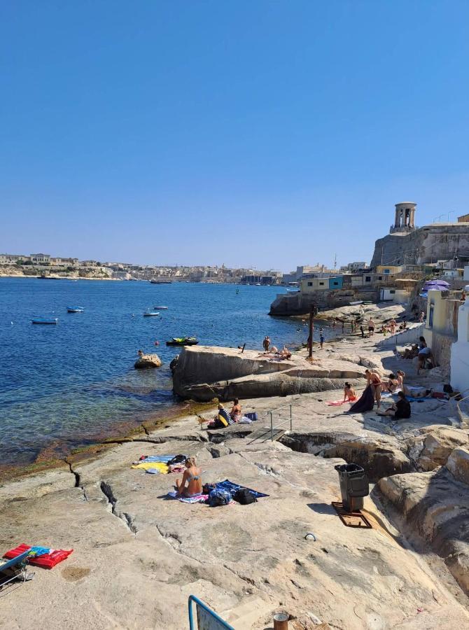 Lovely 1 Bedroom Apartment In The Heart Of Valletta Bagian luar foto